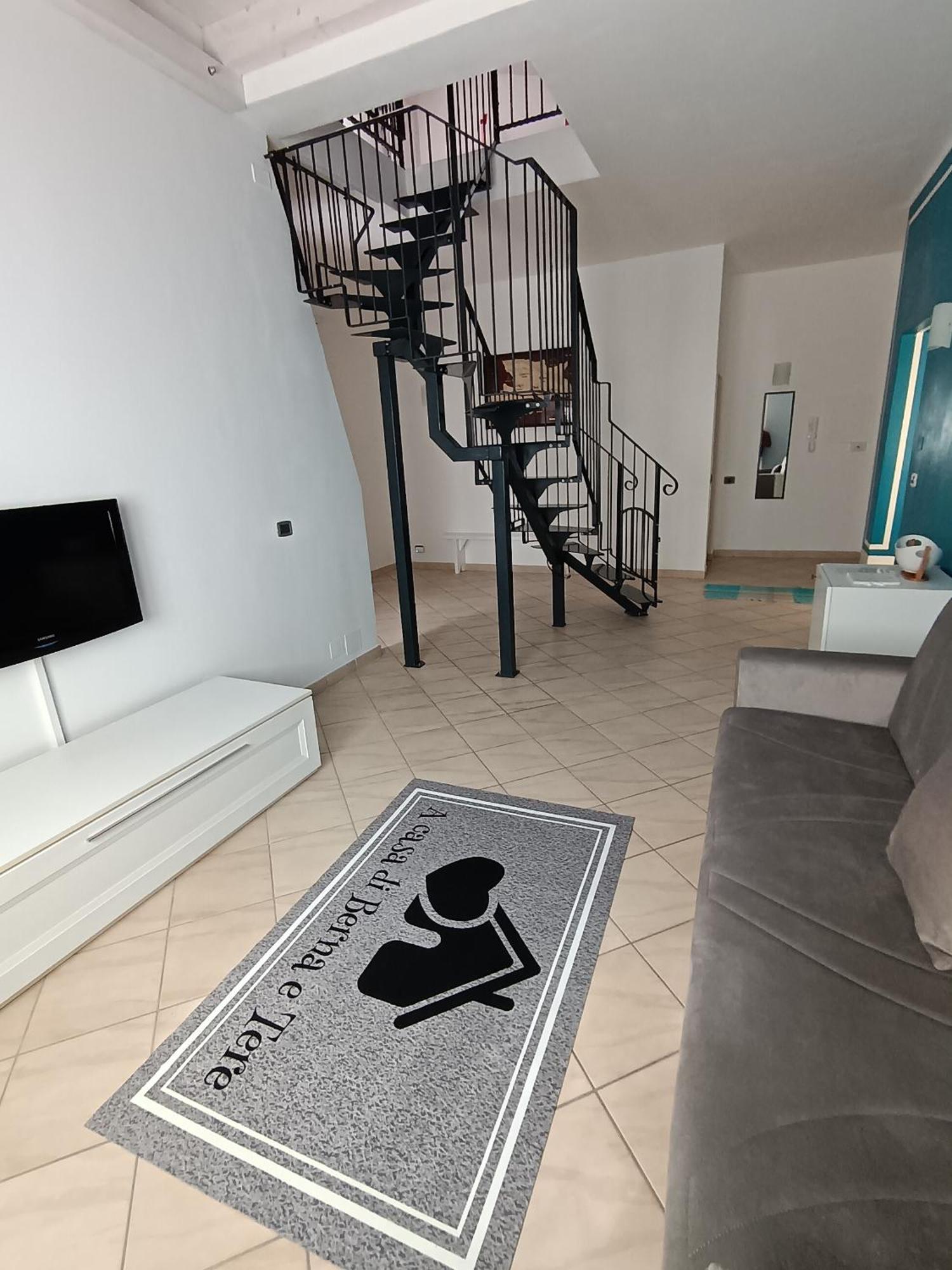 Appartamento A casa di Berna e Tere Venturina Terme Esterno foto